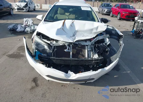 2015 Toyota Corolla Le z USA, uszkodzony, nr VIN 2T1BURHE9FC288925